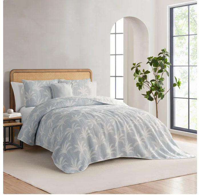 West Park NEW YORK  Palm Tree 4-piece Quilt Set - BLUE